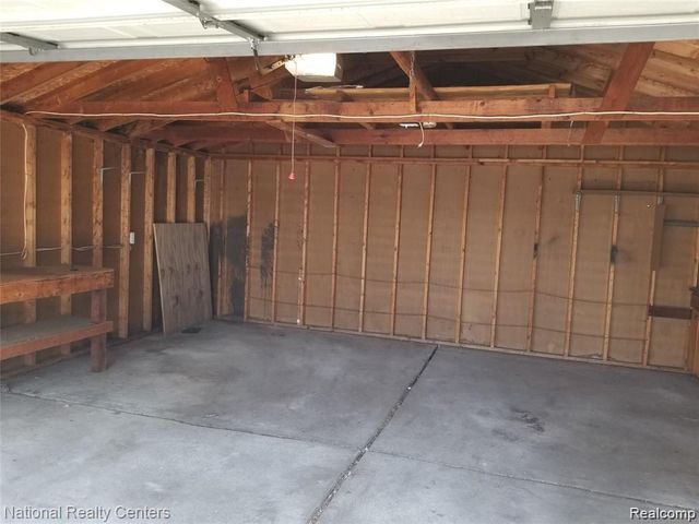 7547 Stephens, Center Line, MI 48015