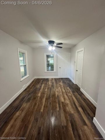 7547 Stephens, Center Line, MI 48015