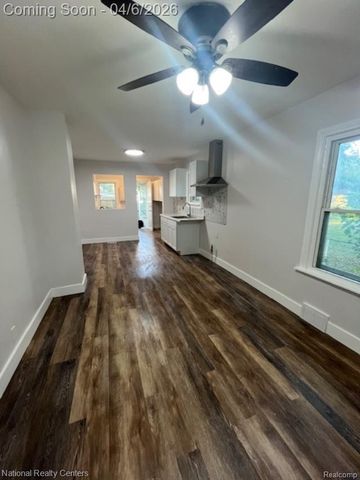 7547 Stephens, Center Line, MI 48015