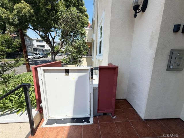 300 E Providencia 111, Burbank, CA 91502