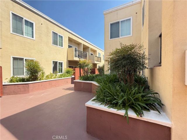 300 E Providencia 111, Burbank, CA 91502