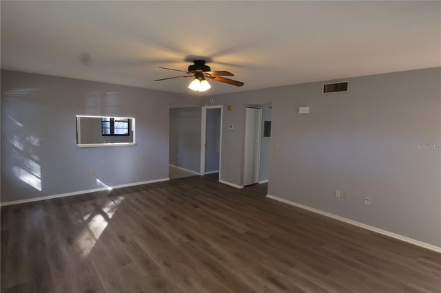 2515 BAYSHORE GARDENS PARKWAY 9, Bradenton, FL 34207