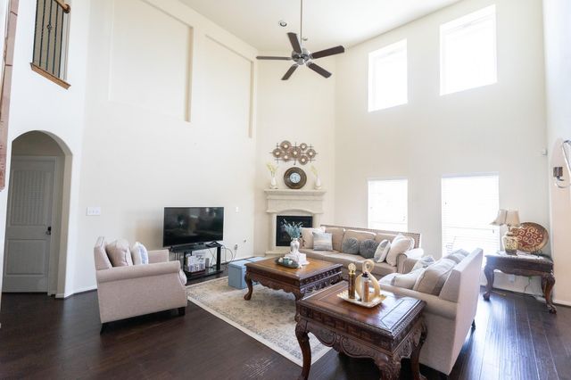 3813 Wild Oak Drive, Pearland, TX 77581