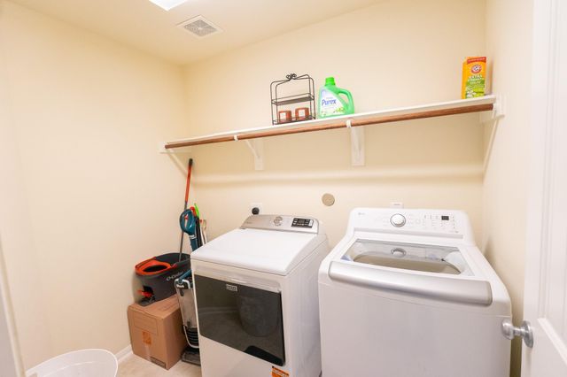 3813 Wild Oak Drive, Pearland, TX 77581
