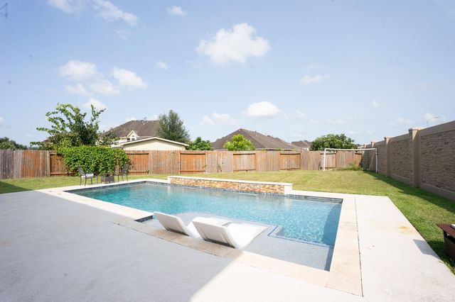 3813 Wild Oak Drive, Pearland, TX 77581