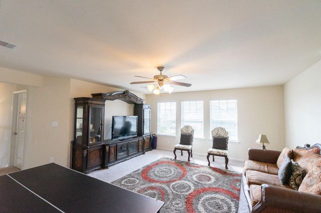 3813 Wild Oak Drive, Pearland, TX 77581