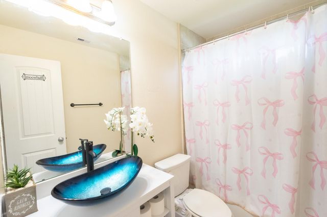3813 Wild Oak Drive, Pearland, TX 77581