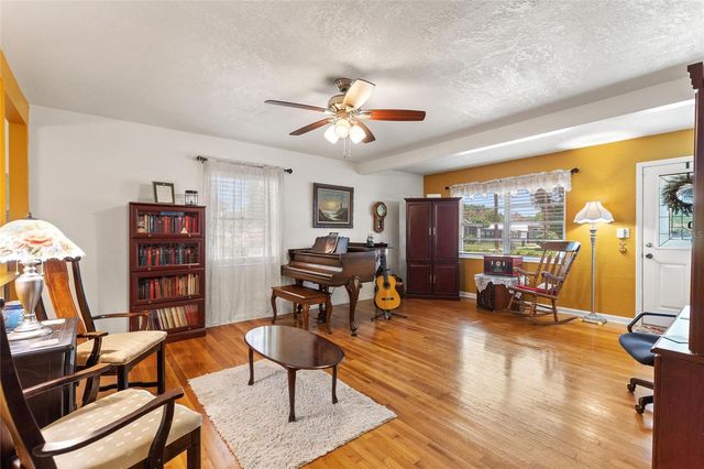 2230 W CENTRAL AVENUE, Winter Haven, FL 33880