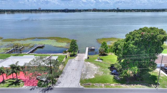 2230 W CENTRAL AVENUE, Winter Haven, FL 33880