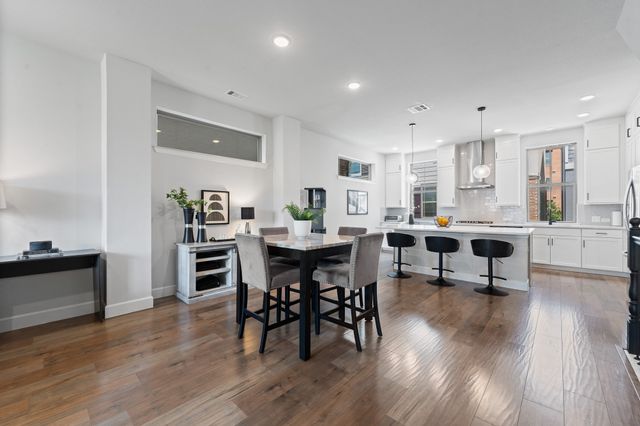 2739 Flowering Peach Lane, Dallas, TX 75212