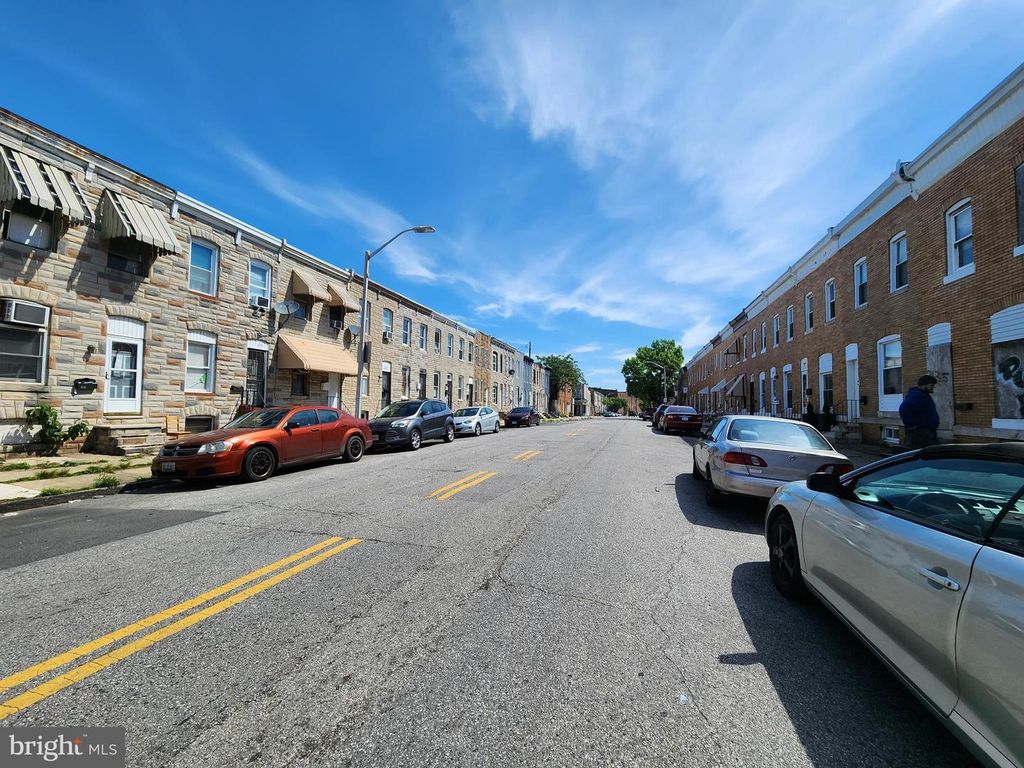 Image 3 of property listing at 2139 EAGLE ST, Baltimore, MD 21223