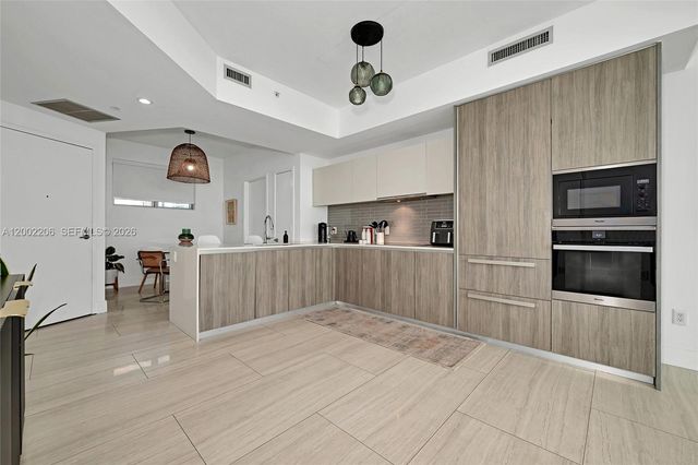 2900 NE 7th Ave 1505, Miami, FL 33137