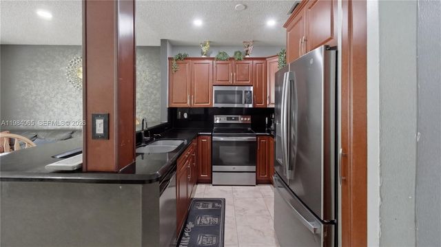 1354 NW 126th Way, Sunrise, FL 33323