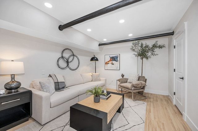 52 Garden St B2, Cambridge, MA 02138