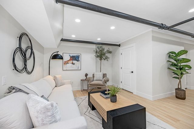 52 Garden St B2, Cambridge, MA 02138