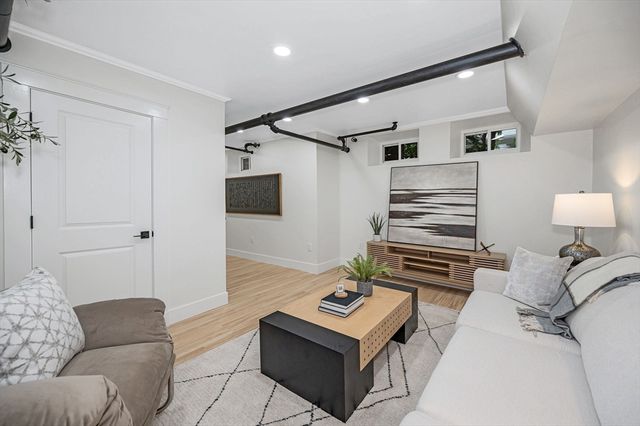 52 Garden St B2, Cambridge, MA 02138