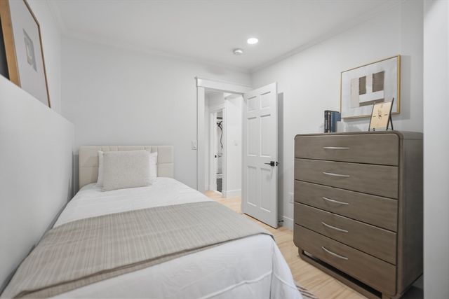52 Garden St B2, Cambridge, MA 02138