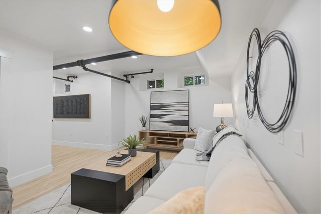 52 Garden St B2, Cambridge, MA 02138