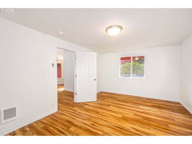 1245 Sw FAIRWAY Dr, Waldport, OR 97394