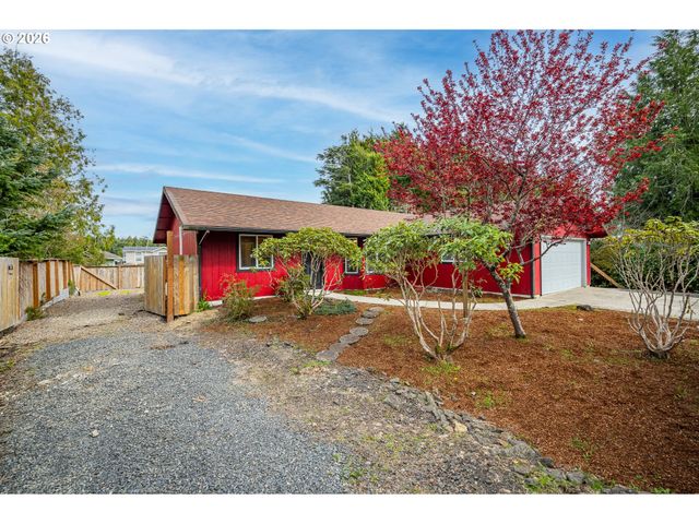 1245 Sw FAIRWAY Dr, Waldport, OR 97394