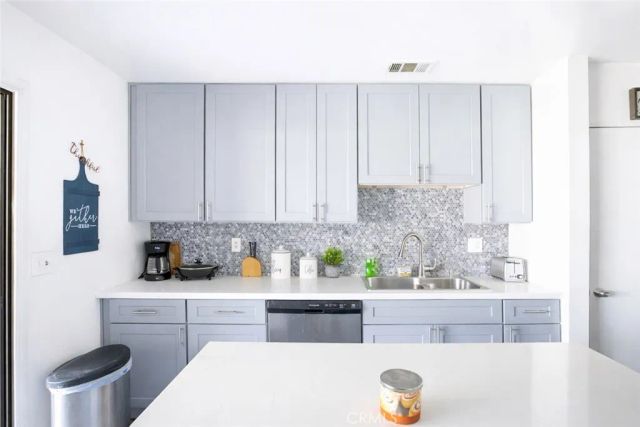 18264 Santa Ana, Bloomington, CA 92316