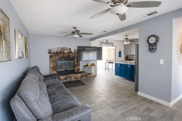 18264 Santa Ana, Bloomington, CA 92316