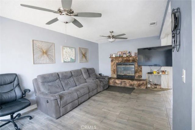 18264 Santa Ana, Bloomington, CA 92316