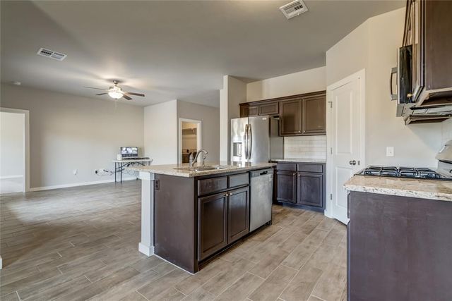 13112 Huntington Drive, Edmond, OK 73025