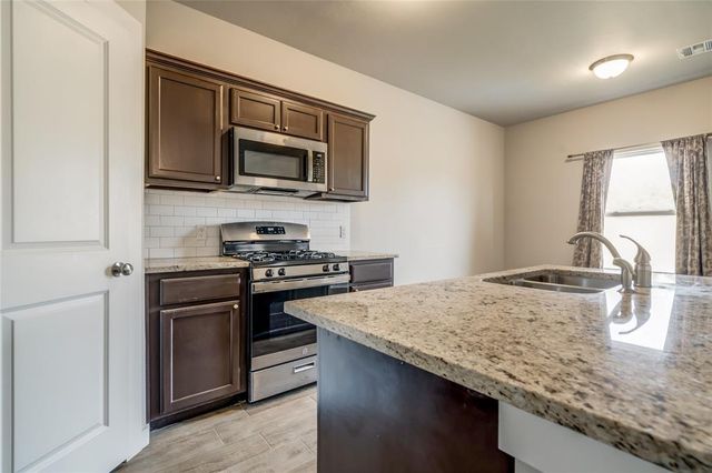 13112 Huntington Drive, Edmond, OK 73025
