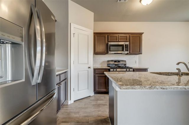 13112 Huntington Drive, Edmond, OK 73025