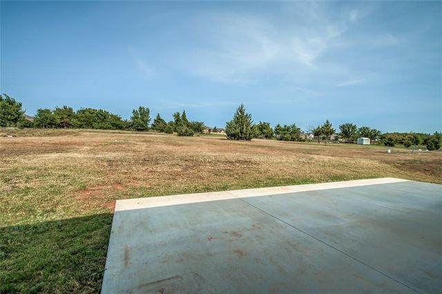 13112 Huntington Drive, Edmond, OK 73025