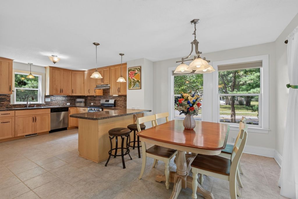 2577 County Road H W, New Brighton, MN 55112 — photo 5