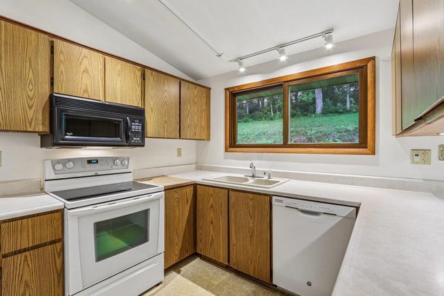 2486 County Highway E, Mount Horeb, WI 53572