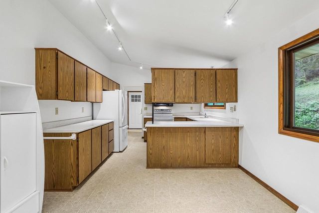 2486 County Highway E, Mount Horeb, WI 53572