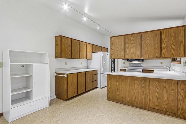2486 County Highway E, Mount Horeb, WI 53572