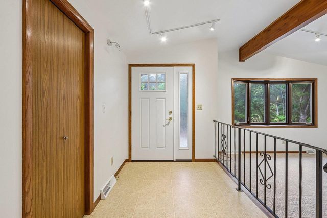 2486 County Highway E, Mount Horeb, WI 53572