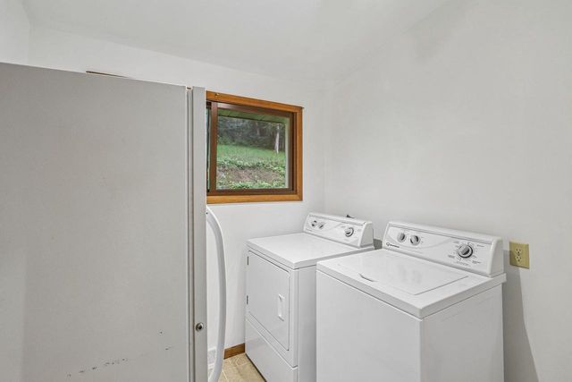 2486 County Highway E, Mount Horeb, WI 53572