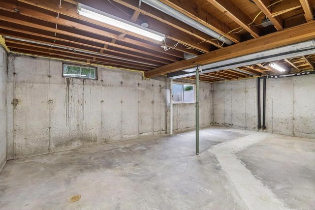 2486 County Highway E, Mount Horeb, WI 53572