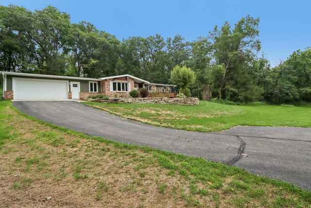 2486 County Highway E, Mount Horeb, WI 53572