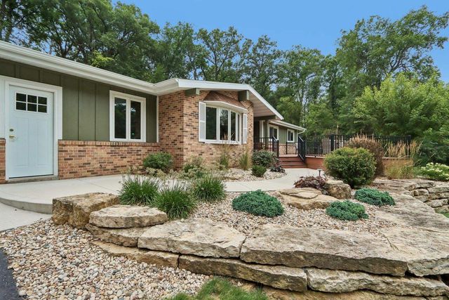 2486 County Highway E, Mount Horeb, WI 53572