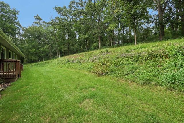 2486 County Highway E, Mount Horeb, WI 53572
