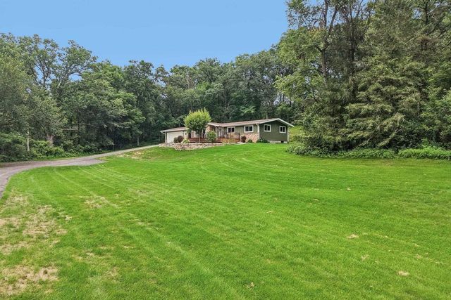 2486 County Highway E, Mount Horeb, WI 53572