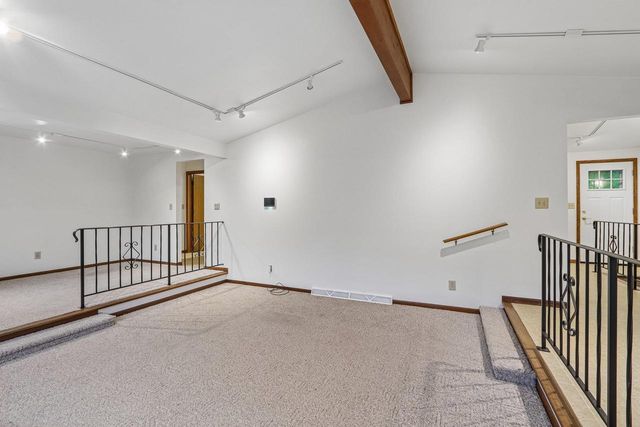 2486 County Highway E, Mount Horeb, WI 53572