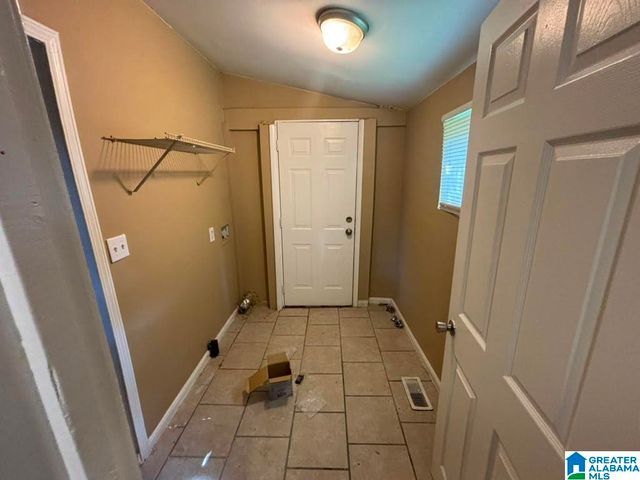 540 1ST AVENUE, Graysville, AL 35073