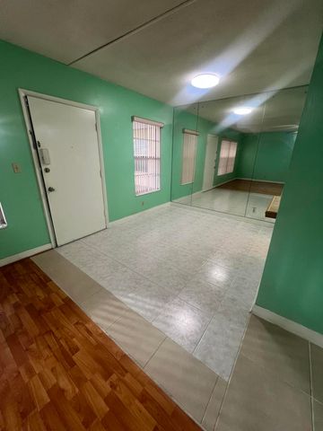 3071 NW 47th Terrace 125, Lauderdale Lakes, FL 33313
