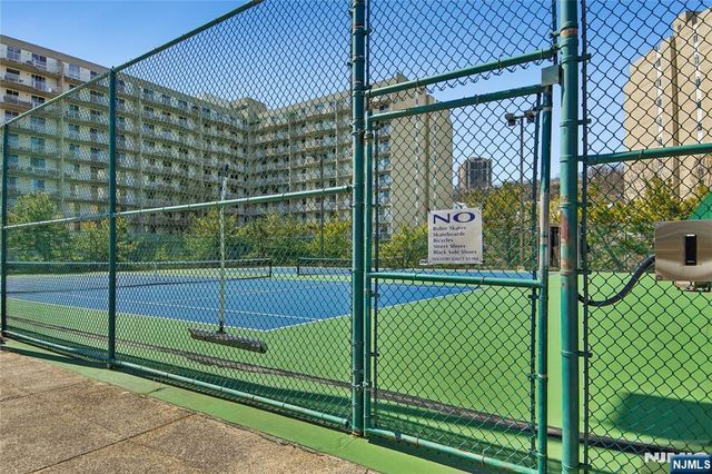 1055 River Road 302, Edgewater, NJ 07020