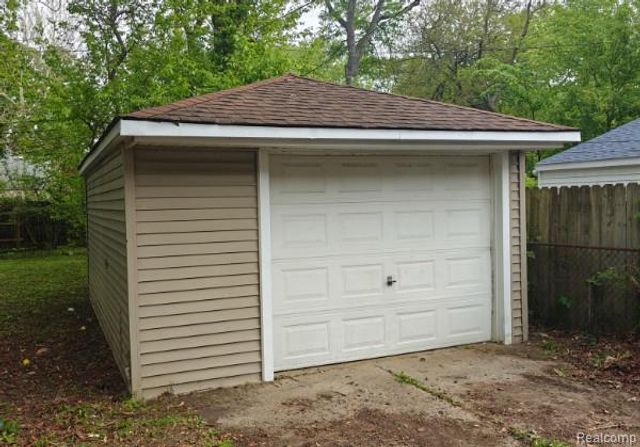 22544 Frisbee Street, Detroit, MI 48219