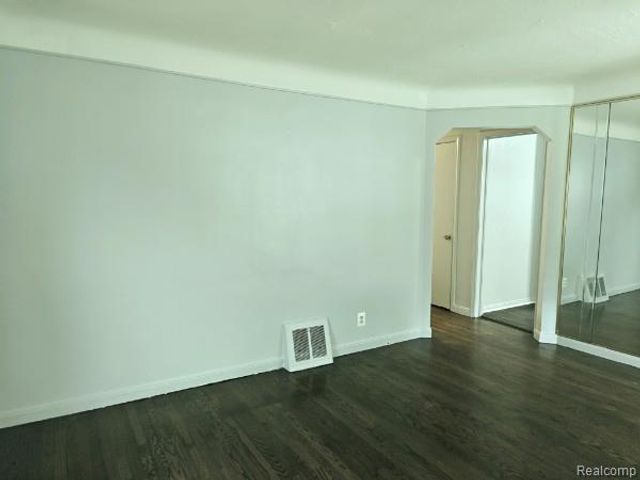 22544 Frisbee Street, Detroit, MI 48219