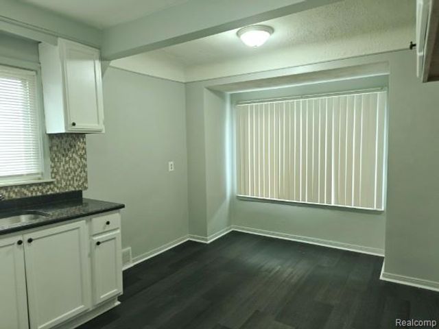 22544 Frisbee Street, Detroit, MI 48219