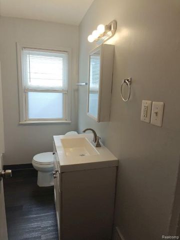 22544 Frisbee Street, Detroit, MI 48219